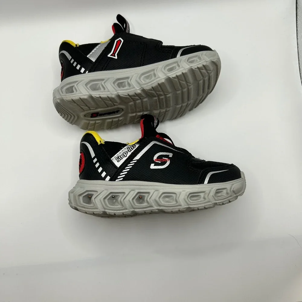 S Sport by Skechers Boys Step-ins Light Up Sneakers Black Red Yellow Size 6